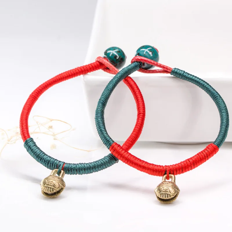 

Vintage Red Rope Chinese Lucky Bracelet 17cm length Red/Green String Friendship Bracelet With Bell Girl Gift J2204