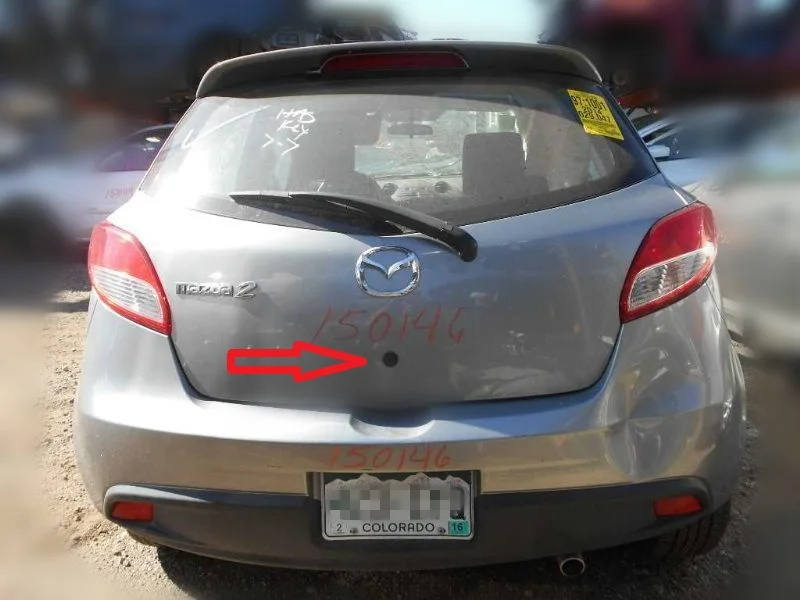 NIUBEAUTO новая крышка багажника открывалка Открывалка переключатель для Mazda 2 D651624B0B D651-62-4B0B