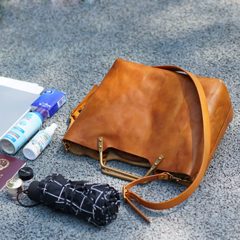 AETOO Handmade shoulder-slung back portable female ladies leather vegetable tanned cowhide bag in the bag tote bag retro child