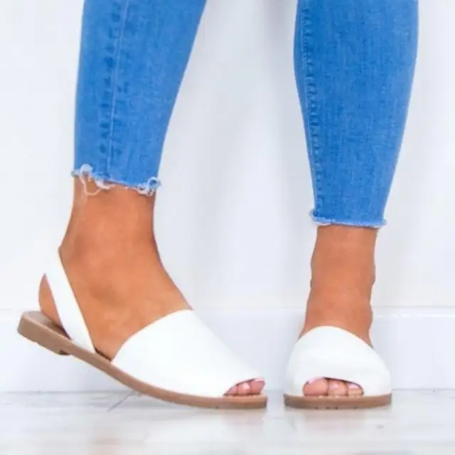 2018 New Women Summe Solid Color Flat Sandals Flat Shoes Cold Fish Mouth Shoes Bandage Sandals