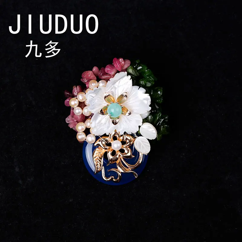 

Europe and the United States brooch female accessories water drops pin corsage Korean crystal collar flower scarf deduction Japa
