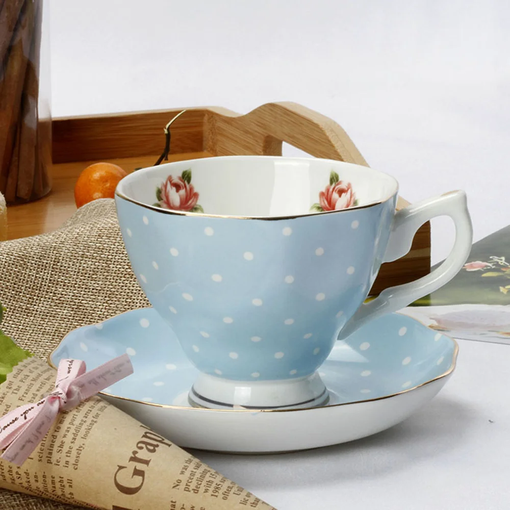 Британский Стиль Розовый костяного фарфора Кофе чашка и блюдце набор высокого класса день Чай пастырской Стиль Цветочный чай чашки