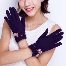 Realby удивительные Твердые Цвет модные Кружево зима теплая Сенсорный экран Прихватки для мангала для Для женщин прибытие лук Дизайн Guantes tactil uh1326