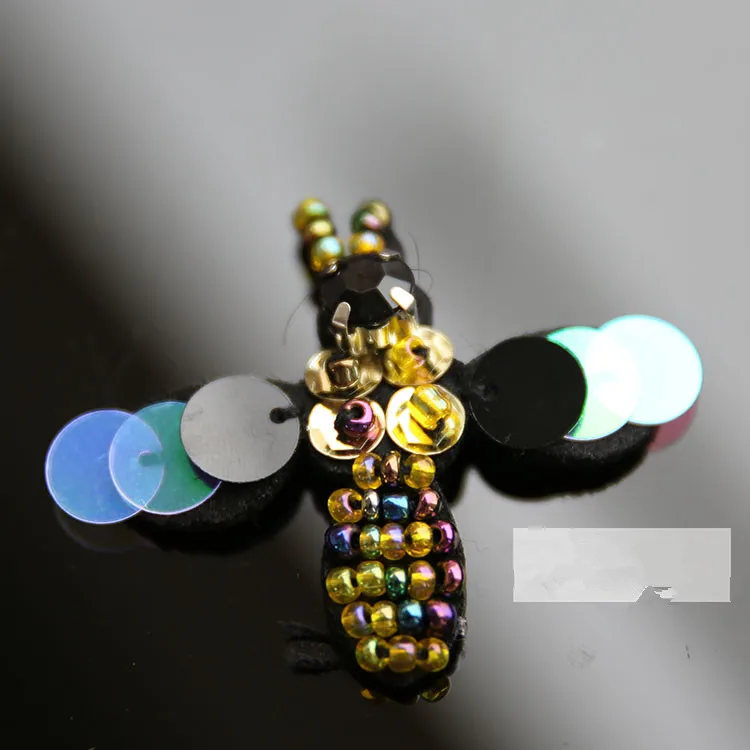 Горный хрусталь бисера пчела вышивка патч, DIY аксессуары одежды украшения блестка Ant аппликация патч - Цвет: colorful