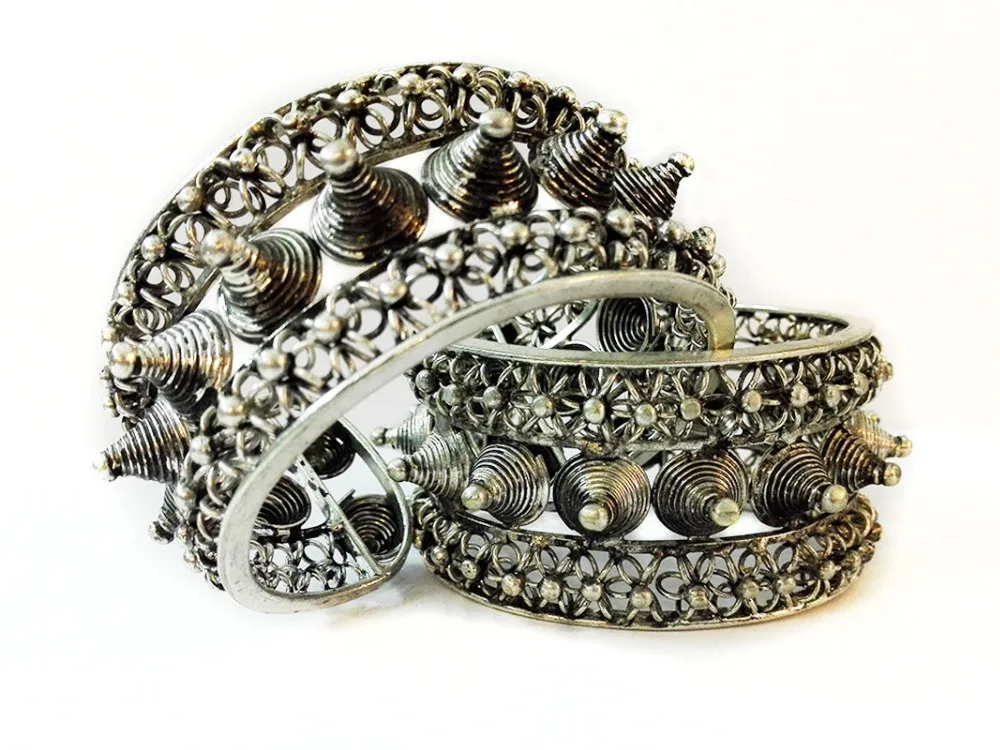 

Rivet Rock Cuff Bracelet Bangle Tibet Silver Carved Unisex^^@^18K GP SHIPPING 5.25