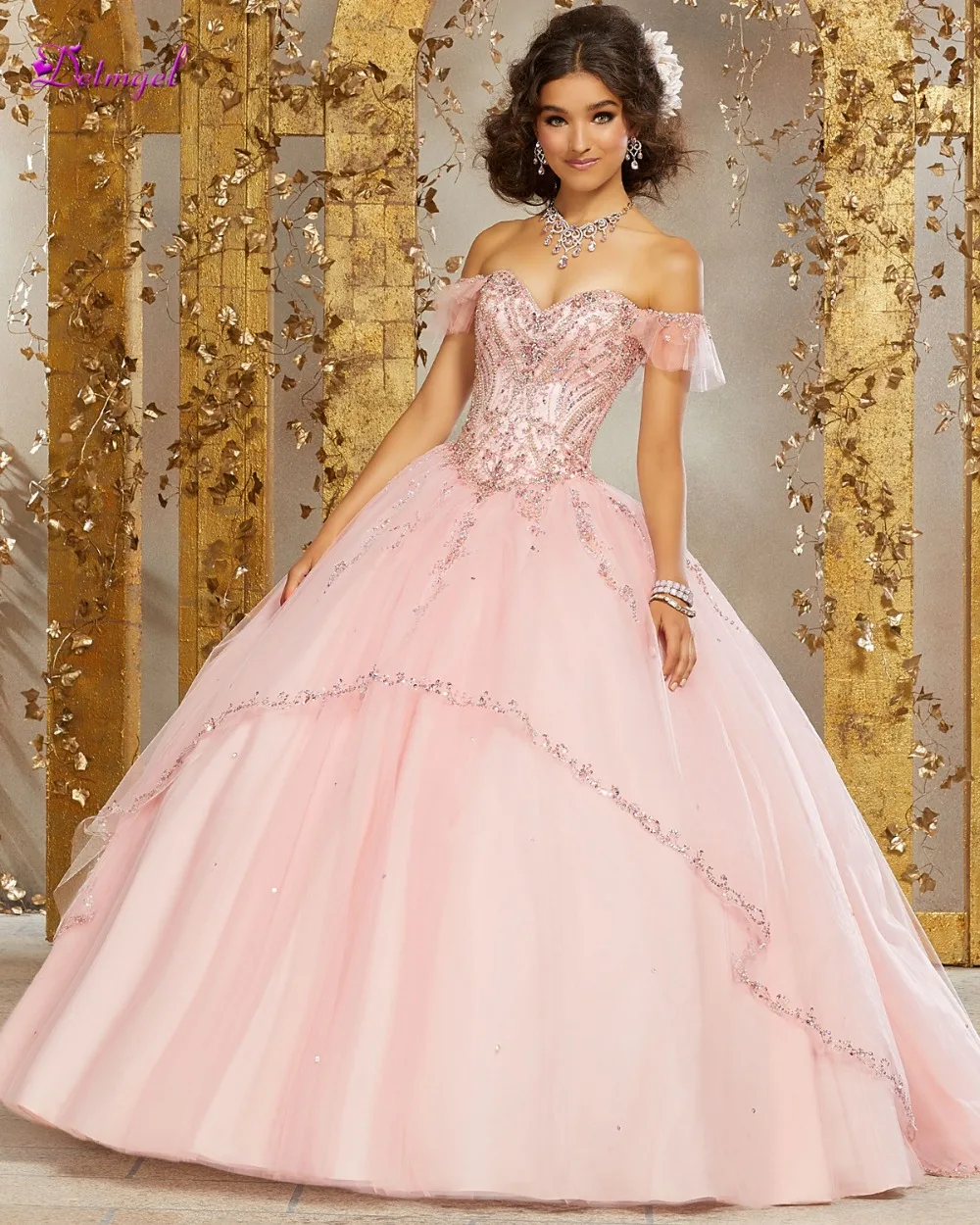 

Detmgel Luxury Beaded Sweet 16 Dress Ball Gown Quinceanera Dresses 2019 Boat Neck Lace Up Debutante Dress for Vestido de 15 anos