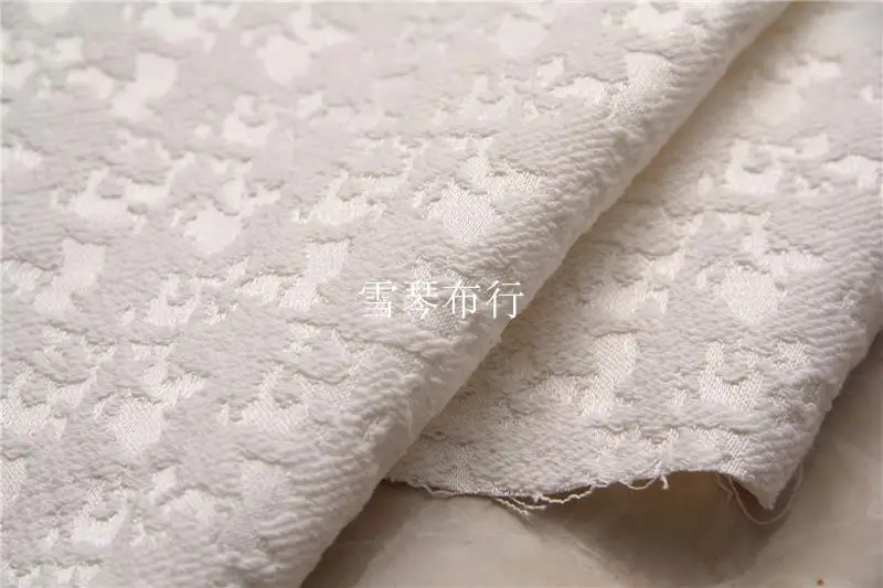 

free ship 100% viscose jacquard fabric milk white background with houdstooth price for 1 meter