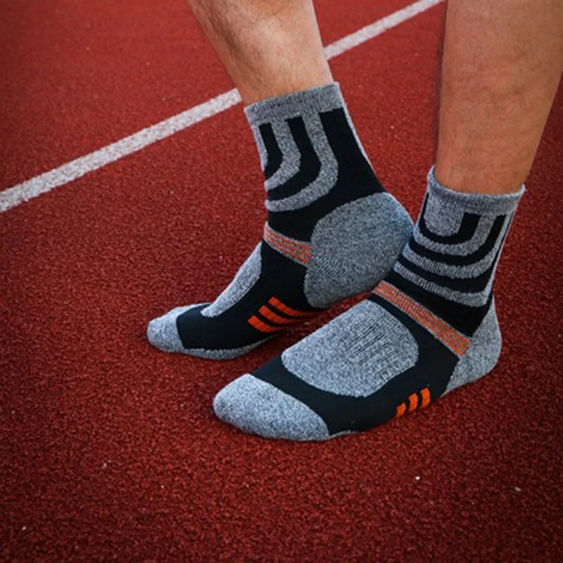 New High Quality Professional Running Cycling Socks Men Road Bicycle Socks Outdoor Brand Racing Bike Compression Sport Socks