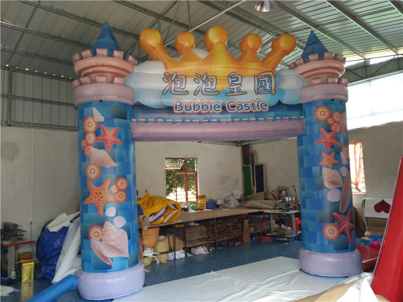 An inflatable arch with a beautiful view of the sea and a luminous inflatable arch at night for commercial display and exhibitio