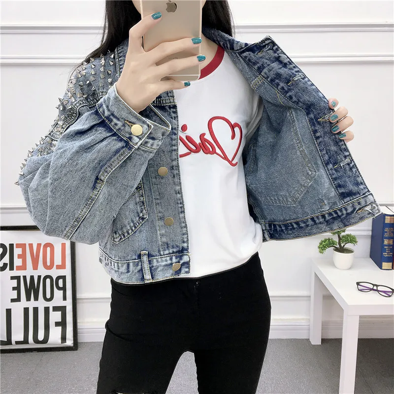 Retro Women's Denim Jacket With Rivet 2019 Spring Streetwear Long Sleeve Pockets Ladies Jean Jackets Loose Short Outwear Femme
