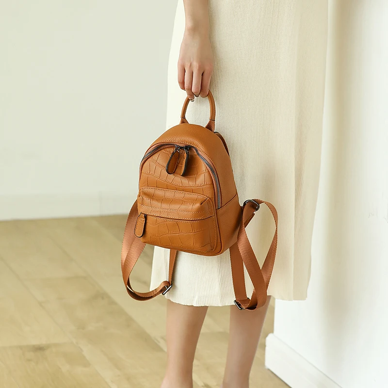 

2019 new fahion high quality real genuine leather bag small travel bag vintage laptop backpack women ladies scholl back pack