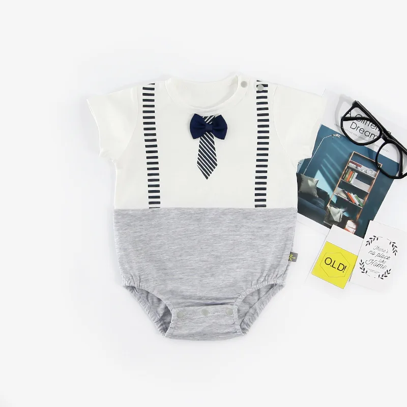 Новинка; комбинезон с короткими рукавами для маленьких мальчиков и девочек; короткая плиссированная юбка-комбинезон для новорожденных девочек с галстуком-бабочкой; одежда для близнецов - Цвет: Grey