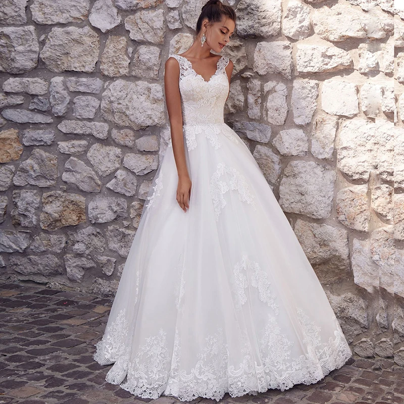 

LORIE Princess Wedding Dress 2019 V Neck Wedding Bride Dress Sleeveless Appliques Elegant Wedding Gowns Boho