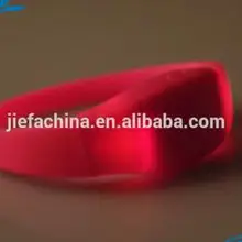 Производитель музыкальный датчик светодиодный Звук Активированный/Движение Активированный Браслет
