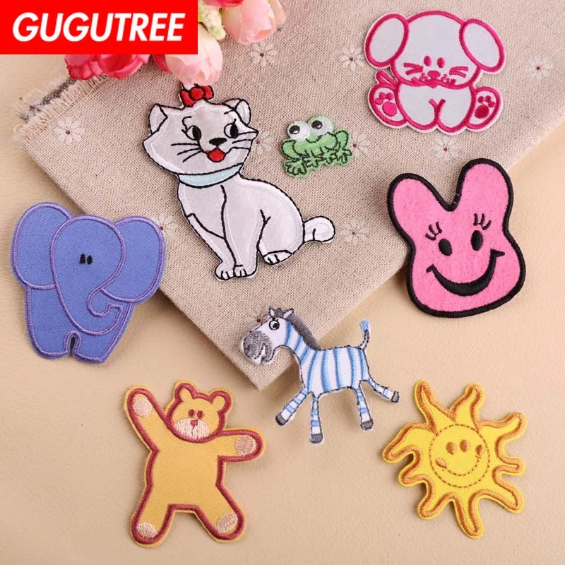 

GUGUTREE embroidery dogs cats bear Zebra rabbit sun patches frog animal patches badges applique patches for clothing YX-276