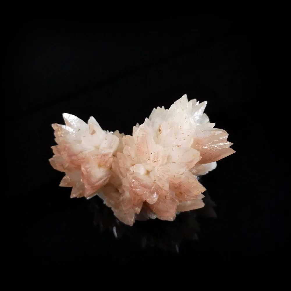 

207g Natural stones and minerals Calcite quartz crystals Specimens hubei CHINA D6-10
