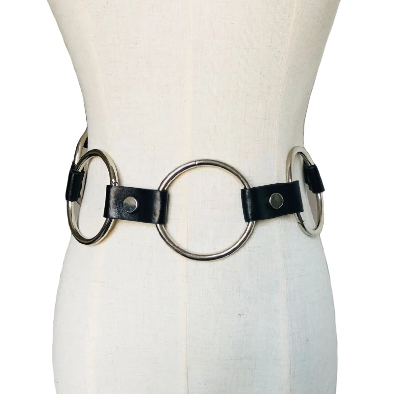 

2018 brand design Women punk leather belts Fashion Gothic Punk Rock big Metal Circle Ring Chain Designer Waist Belt accessories