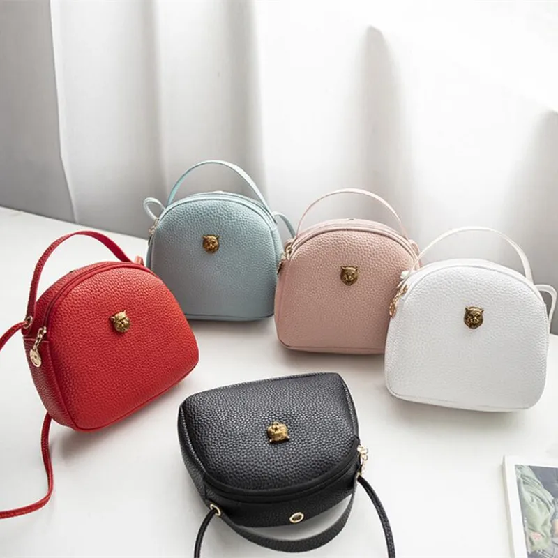 

M584 Fashion Women Shoulder Bag Leopard Head Pendant Simple Circular Handbag