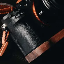Walnut Wooden Wood Hand Grip Plate Bracket Quick Release Perfect fit for A7II A72 A7RII A7R2 A7SII A7M2