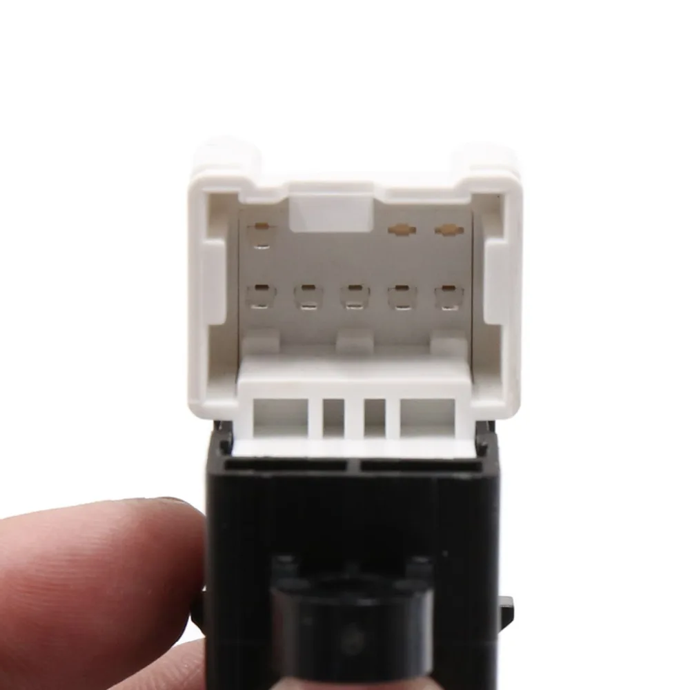 ux_a16120300ux0496_ux_d05