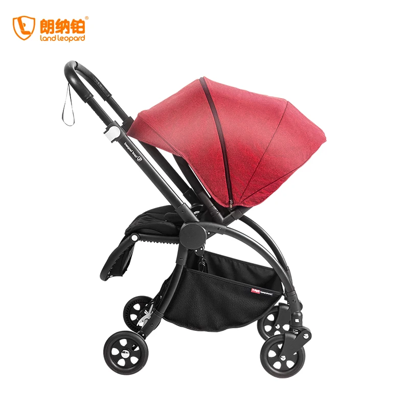 lightweight stroller folds small