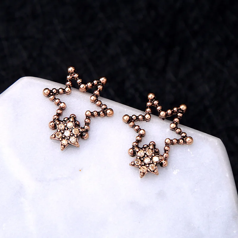 

LUBOV Bohemian Crystal Stud Earrings for Women Vintage Imitation Pearl Flowers Star Top Wedding Stud Earrings Multi Color 2019