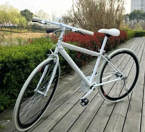 Высококачественный алюминиевый сплав Материал 26 дюймов белый материал рамы производитель велосипедов городской велосипед - Цвет: white