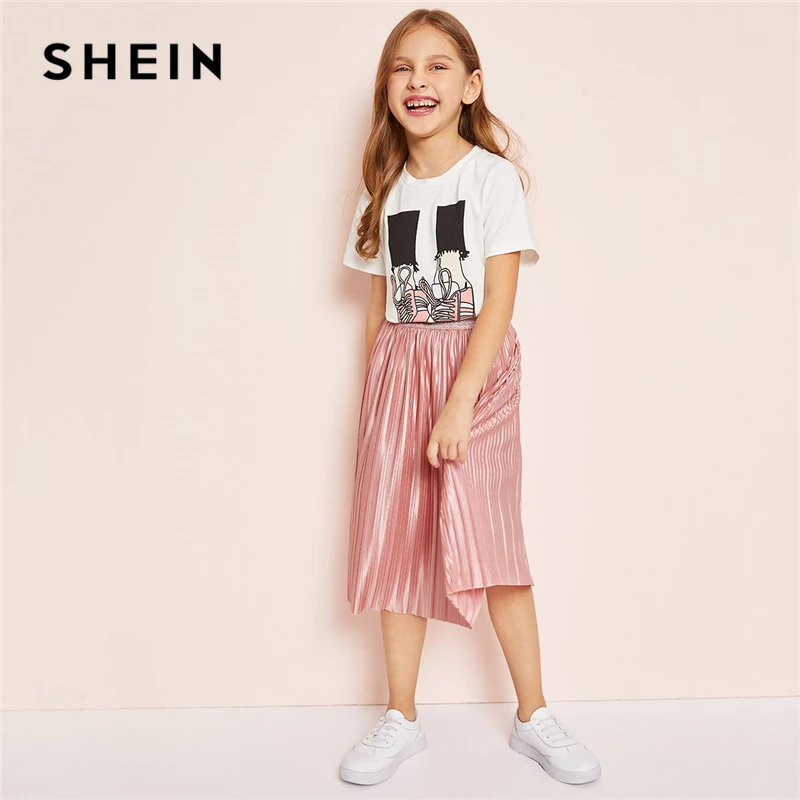 

SHEIN Kiddie Girls Casual Graphic Tee And Pleated Satin Skirt Two Piece Set Children 2019 Summer Short Sleeve Kids Suit Sets