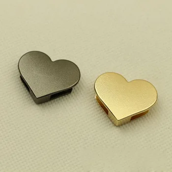 

20 pcs/lot Luggage hardware accessories Heart shape Angle protection Hardware accessories bags hardware accessories Sealing side