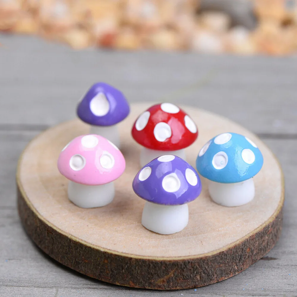 

10pcs Mushrooms Terrarium Figurines Fairy Garden Miniatures Party Garden Mini Mushroom Garden Ornament Resin Crafts Decorations