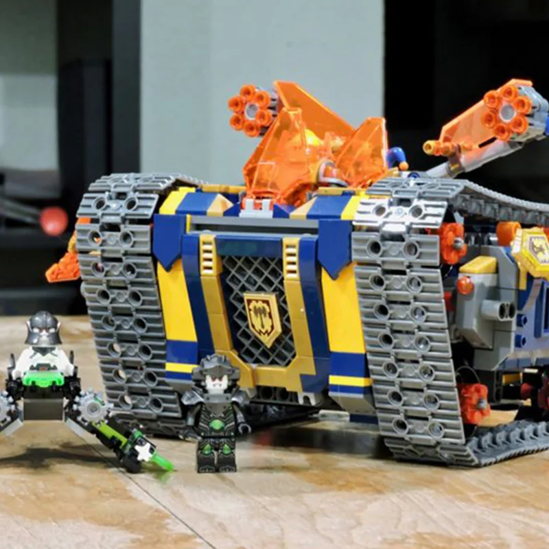

676Pcs Building Blocks Nexus Knights Axls Rolling Arsenal Model Toys Educational kids figure Toys Compatible With Gifts