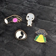 Dessin animé UFO main Alien bébé planète broche en métal émail broches bouton sac à dos vêtements collier broche Badge icône cadeau pour enfants amis