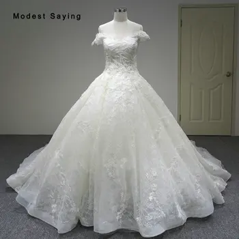 شراءفاخر دبي الكرة ثوب الدانتيل فساتين الزفاف 2018 مع البريق بثروة الملكي كنيسة أثواب الزفاف مع قطار كاتدرائية مخصص