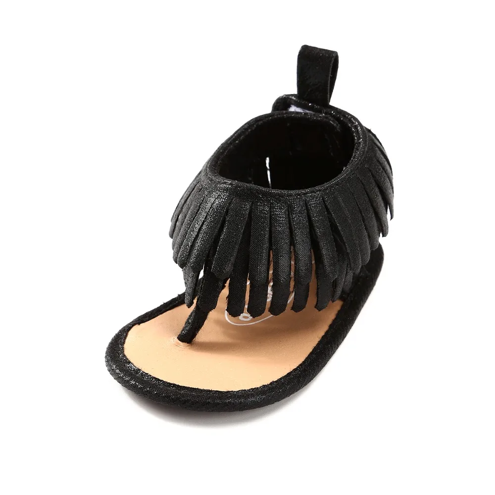 Delebao 2018 босоножки для ребенка обувь на мягкой подошве для скользких ребенка безопасная обувь из искусственной кожи с кисточками детские