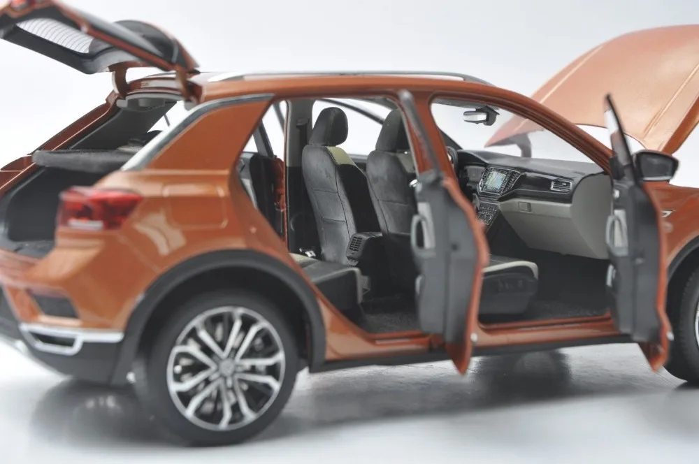 1:18 литая под давлением модель для Volkswagen VW T-ROC SUV оранжевая Игрушечная машина из сплава миниатюрная коллекция подарок TROC T Roc