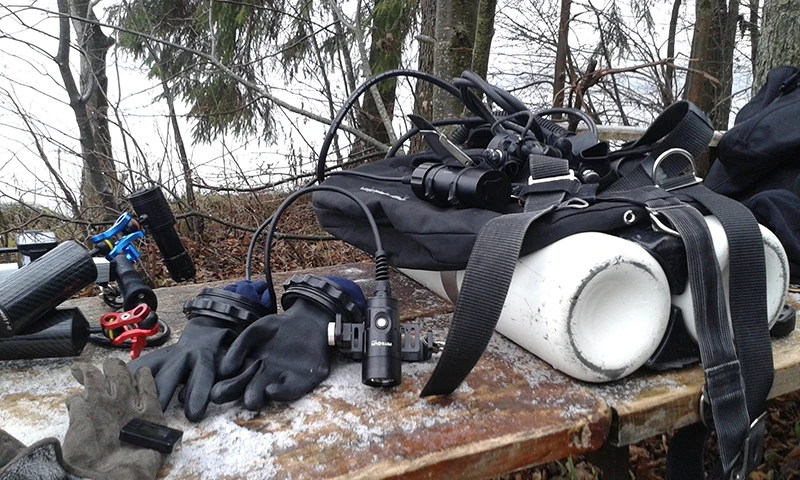 Светодиодная подводная лампа Nitesun DIV20S CREE XHP35 1500lm светодиодная канистра для