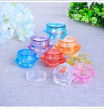 

200pcs 5g Small Empty Cosmetic Refillable Bottles Plastic Eyeshadow Makeup Face Cream Jar Pot Container Bottle