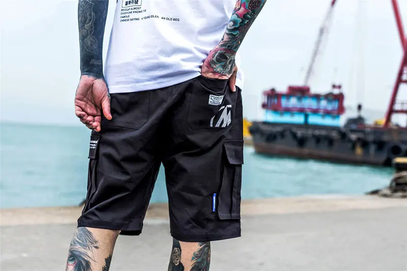 Multi Pockets Cargo Baggy Shorts 2