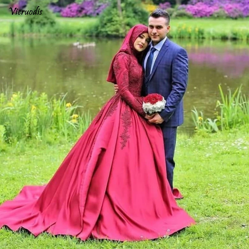 

2019 Long Sleeves Appliques Islamic Dubai Saudi Arabic Long Evening Gown Burgundy Satin Plus Size Prom Formal Dress