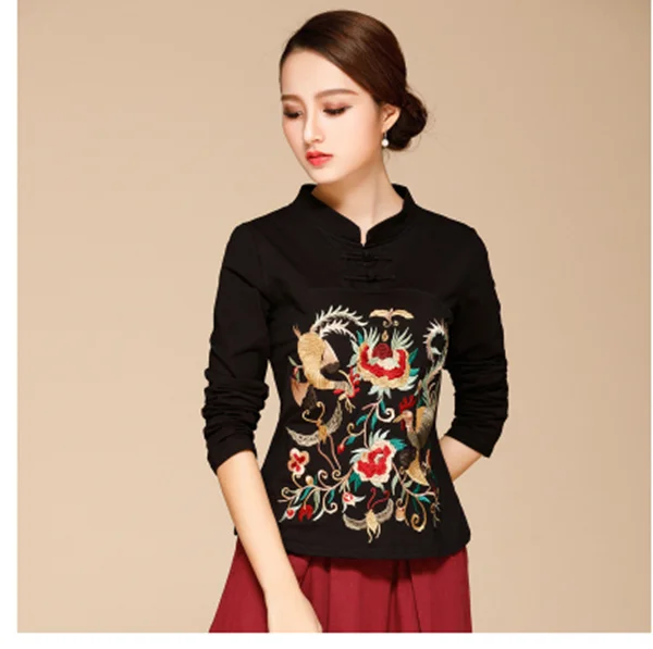 women's spring and summer new long-sleeved t-shirt embroidered plate buckle clothes03_