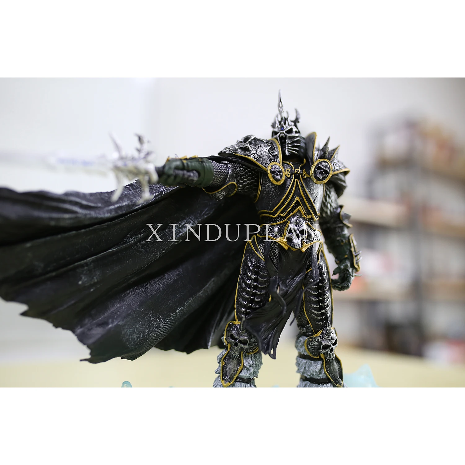 

XINDUPLAN NEW Dota 2 Arthas Menethil Lich King Anime Action Figure Toys Cartoon Game 21cm PVC Kids Collection Model 0319