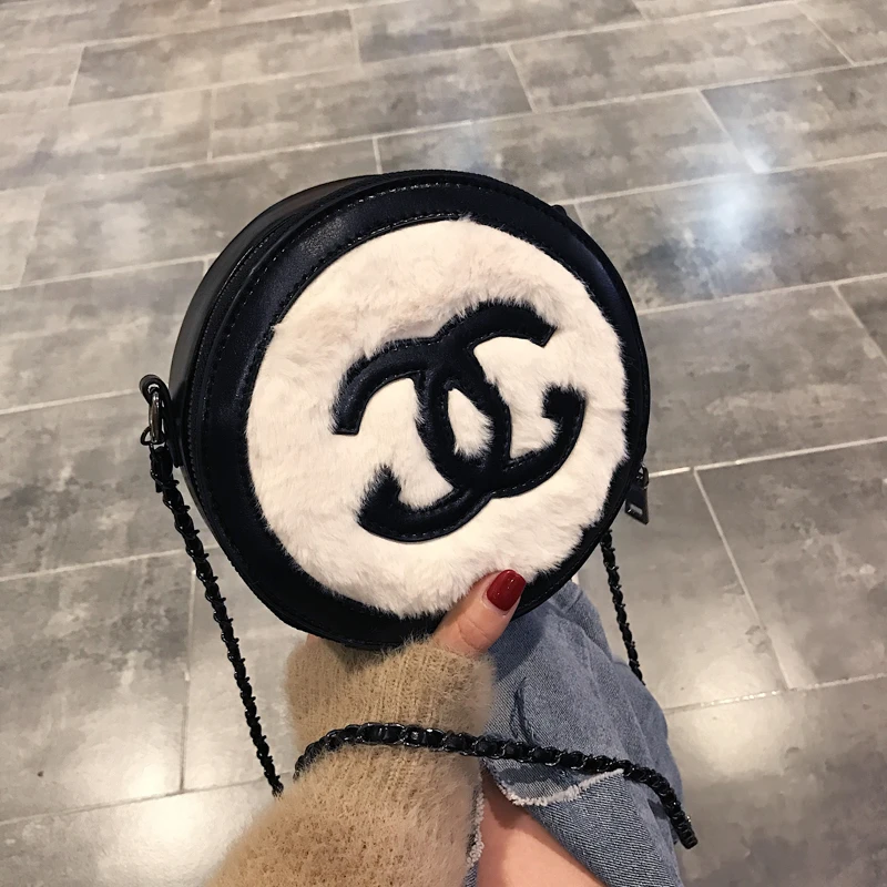 

women fashion handbags