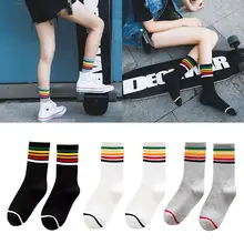 Модная новинка; 1 пара; повседневные длинные носки в радужную полоску для женщин и девочек; хлопковые зимние теплые носки высокого качества для скейтборда в стиле хип-хоп