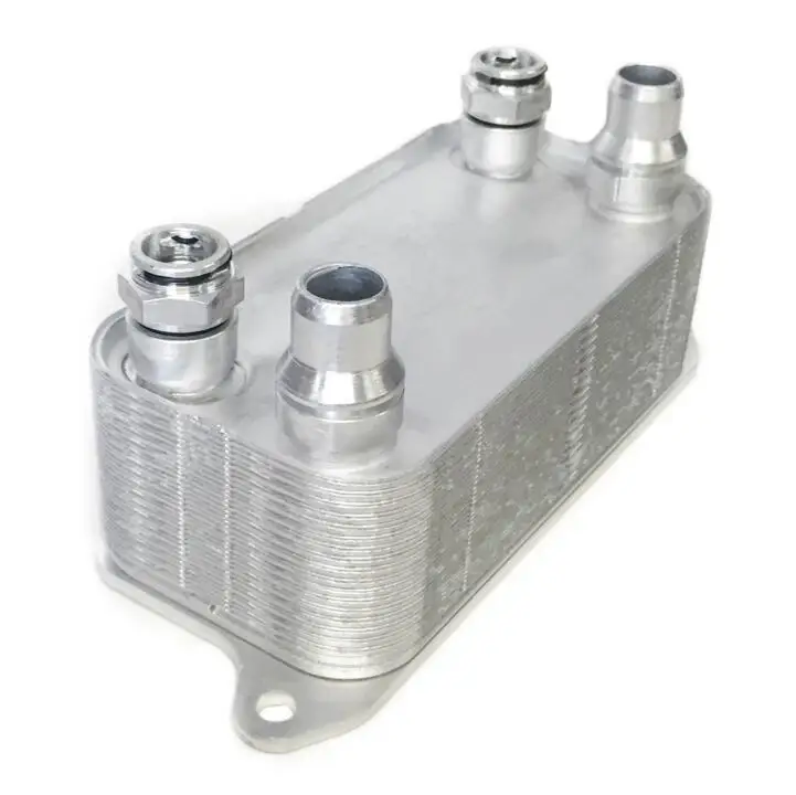 Auto Engine Oil Cooler For Mercedes W204 C250 R172 12 13 SLK250 C250