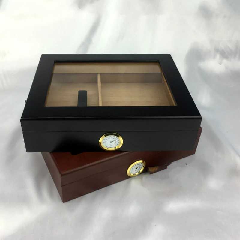 

high-quality Cedar Wood Humidor Constant Humidity Cigar Cabinet With Hygrometer and Humidifier