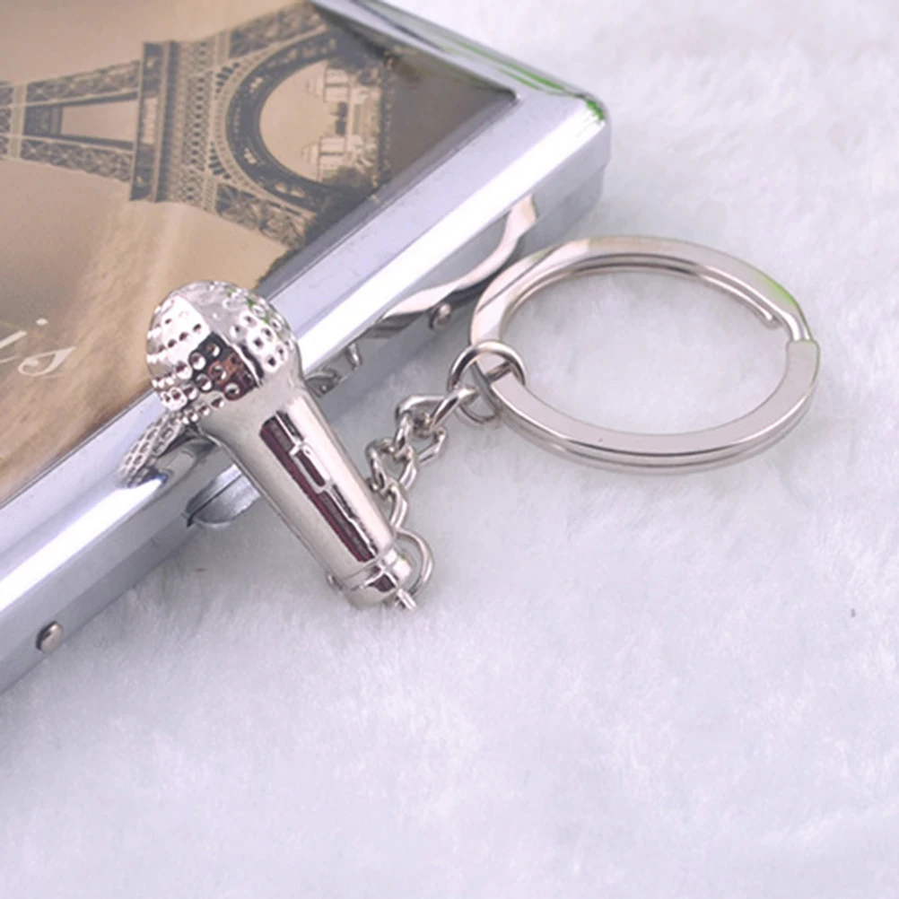 

Microphone Keychain 2018 Metal Keychain Creative Music Lovers Gifts Key holder Key Ring Fashion KeyChain Creative Tools