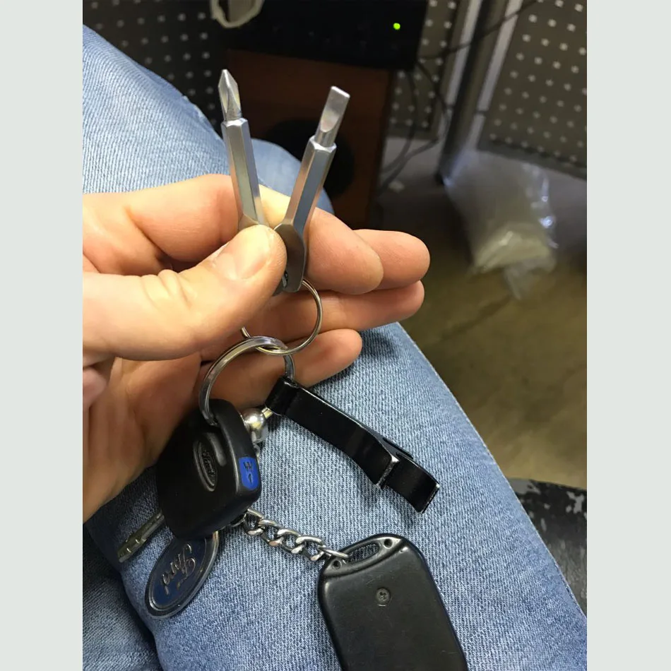 EDC Screwdrivers Key Shape Tool Mini Stainless Steel keychain Screwdriver Pocket Repair Tools Multifunction Portable Tools EDC Screwdrivers Key Shape Tool Mini Stainless Steel keychain Screwdriver Pocket Repair Tools Multifunction Portable Tools