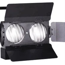 4 шт./лот, двойной глаз 650Wx2 = 1350 Вт белая лампа 2 глаза светодиодный светильник заливающего света сценическое оборудование с 2 лампами