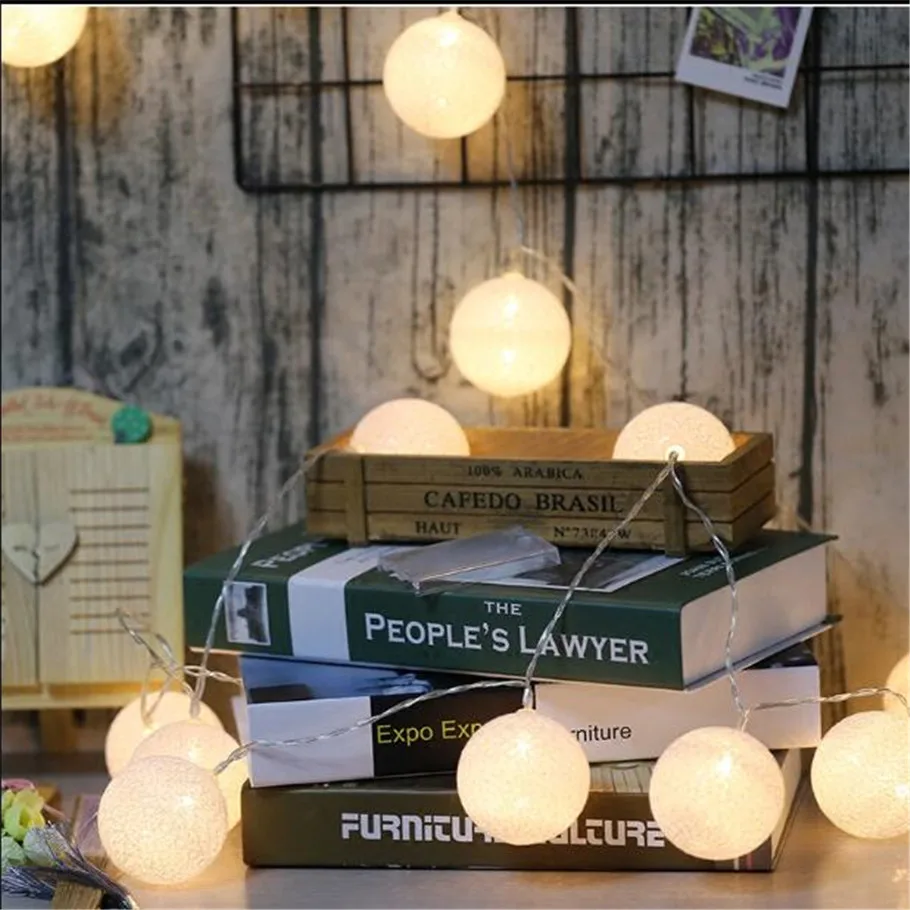 Factory sales Cotton Balls LED String Lights Battery DIA 6CM Garland