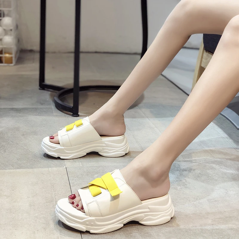 

Med Women's Slippers 2019 Slides Platform Shoes On A Wedge Socofy New Beach Sliders Luxury Soft Fashion Casual Hook & Loop PVC